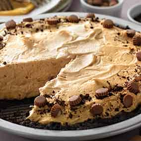 Chocolate-Peanut Butter-Banana Icebox Pie