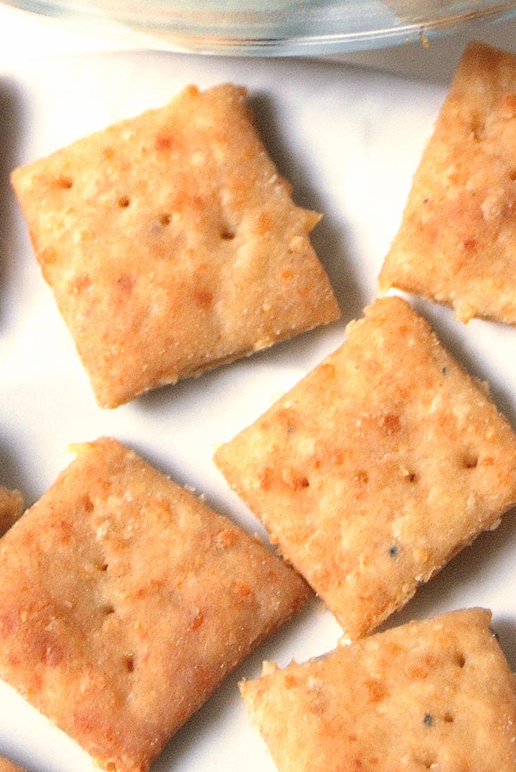 Crunchy Parmesan Crackers Recipe