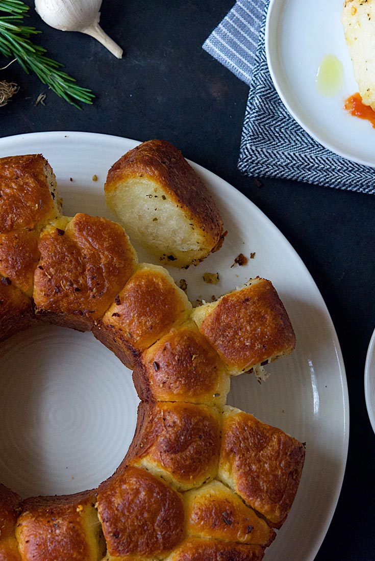 Herb and Garlic Bubble Loaf Recipe