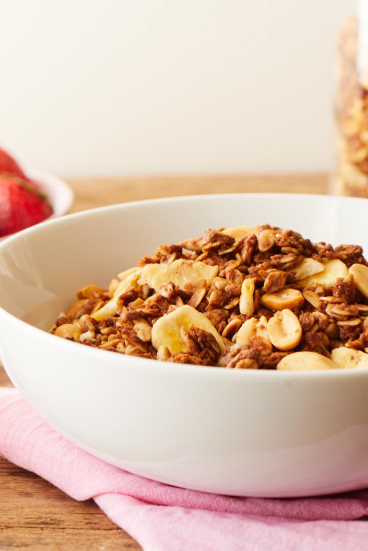 Peanut Butter and Banana Granola Recipe